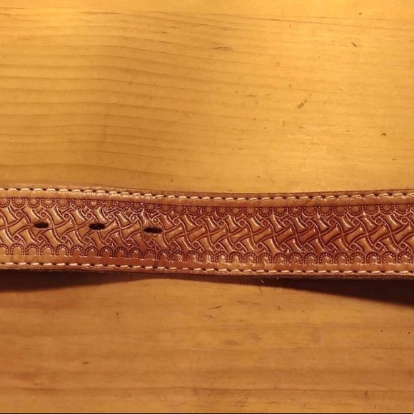 Vintage Belt - Picture 2 of 8